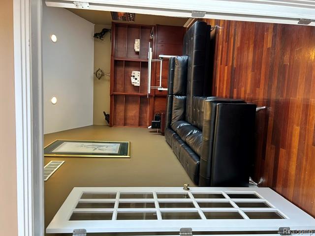 5238 WINDMILL Drive, Troy, MI 48085 — Photo 17