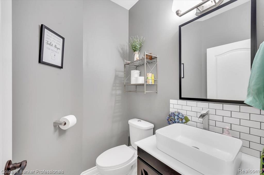 1445 Wood Trail, Oxford, MI 48371 — Photo 16