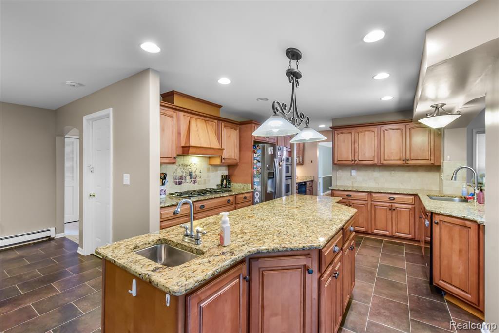 26060 Hidden Lane, Grosse Ile, MI 48138 — Photo 25