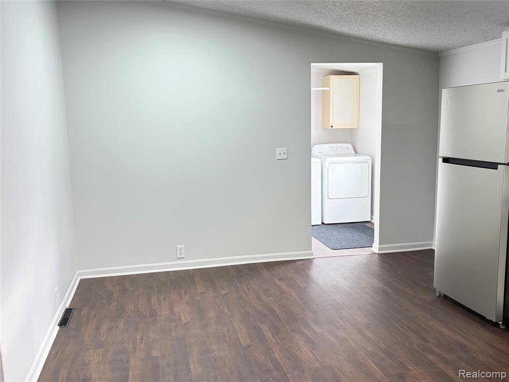 11312 N Lake Drive, Fenton, MI 48430 — Photo 4