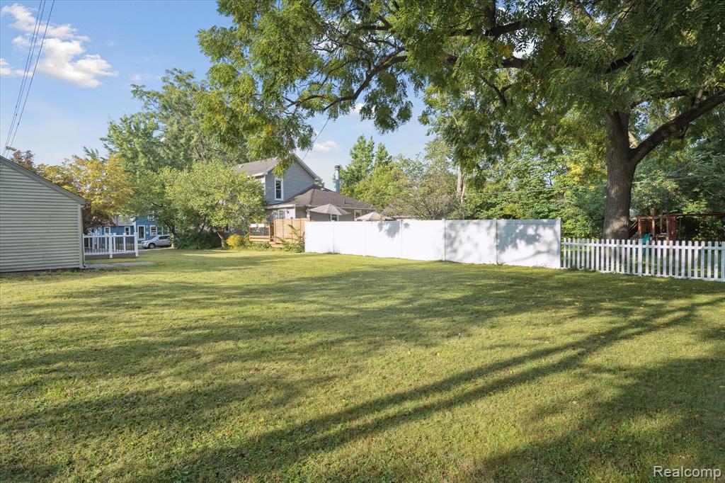 131 W South Street, Williamston, MI 48895 — Photo 43