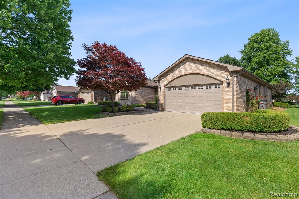 40608 MELODY Court, Clinton Twp, MI 48038 — Photo 39