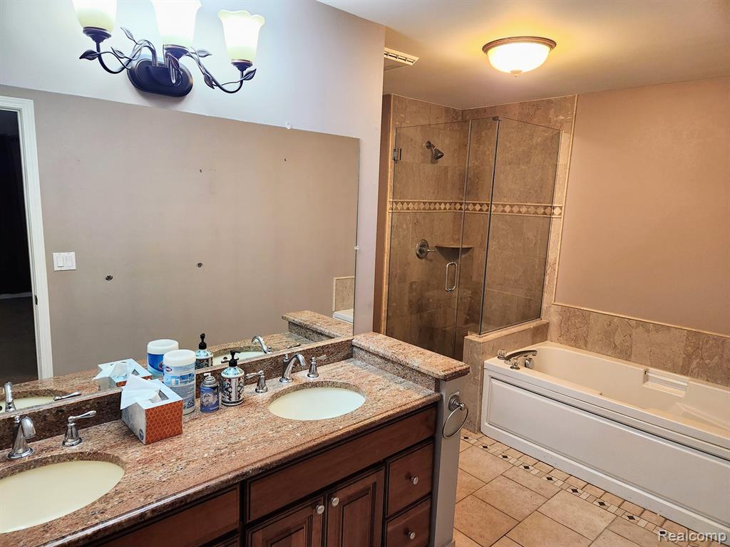 5326 ROYAL VALE Lane, Dearborn, MI 48126 — Photo 11