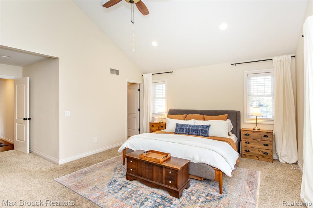 924 N Maple Avenue, Royal Oak, MI 48067 — Photo 40
