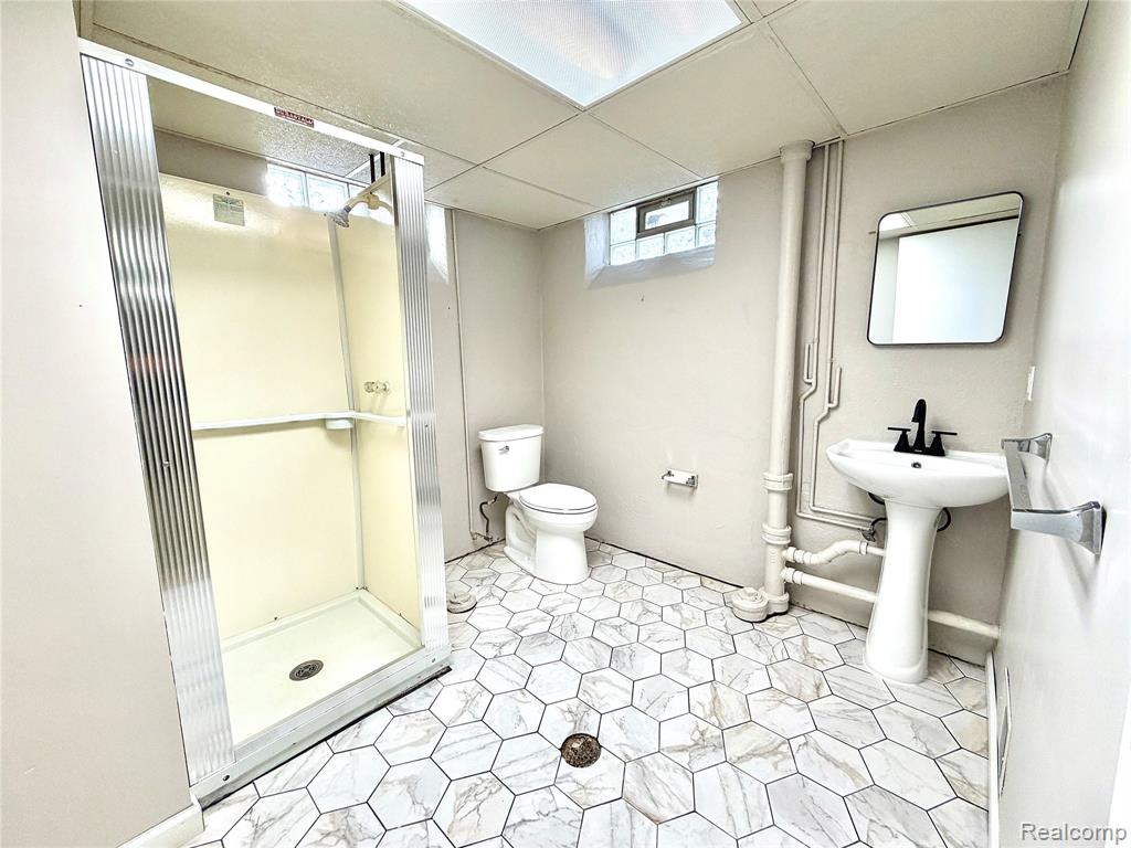 18235 Tracey Street, Detroit, MI 48235 — Photo 49