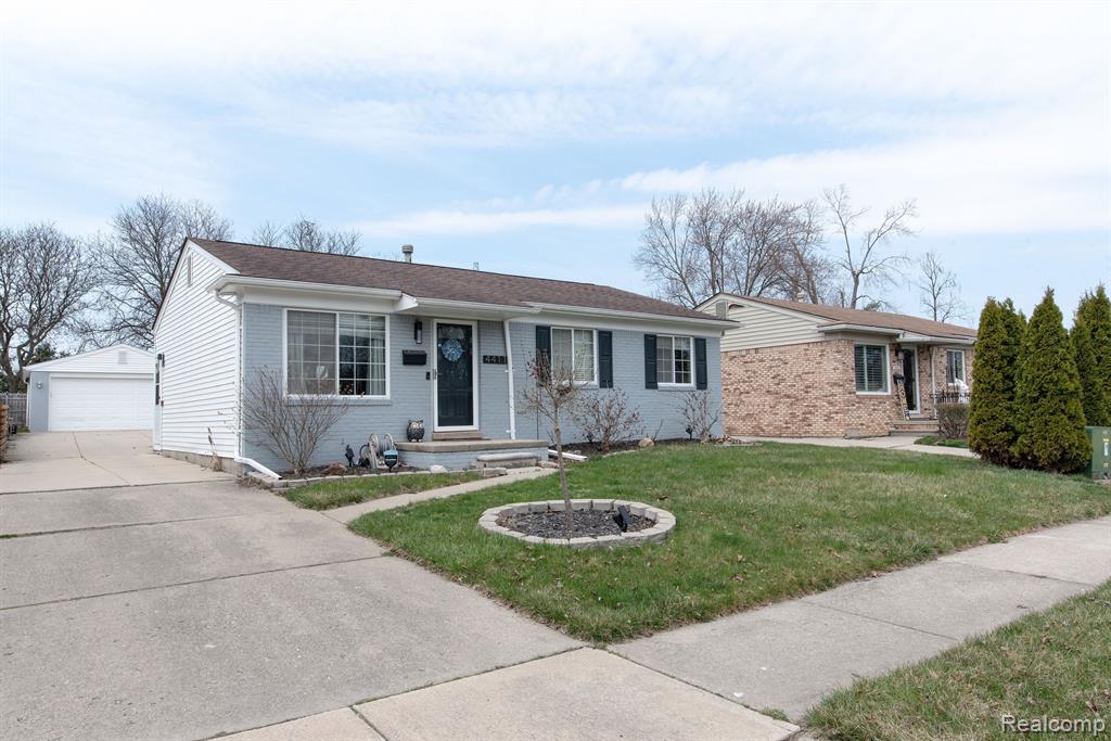 4411 BRIARWOOD Avenue, Royal Oak, MI 48073 — Photo 2