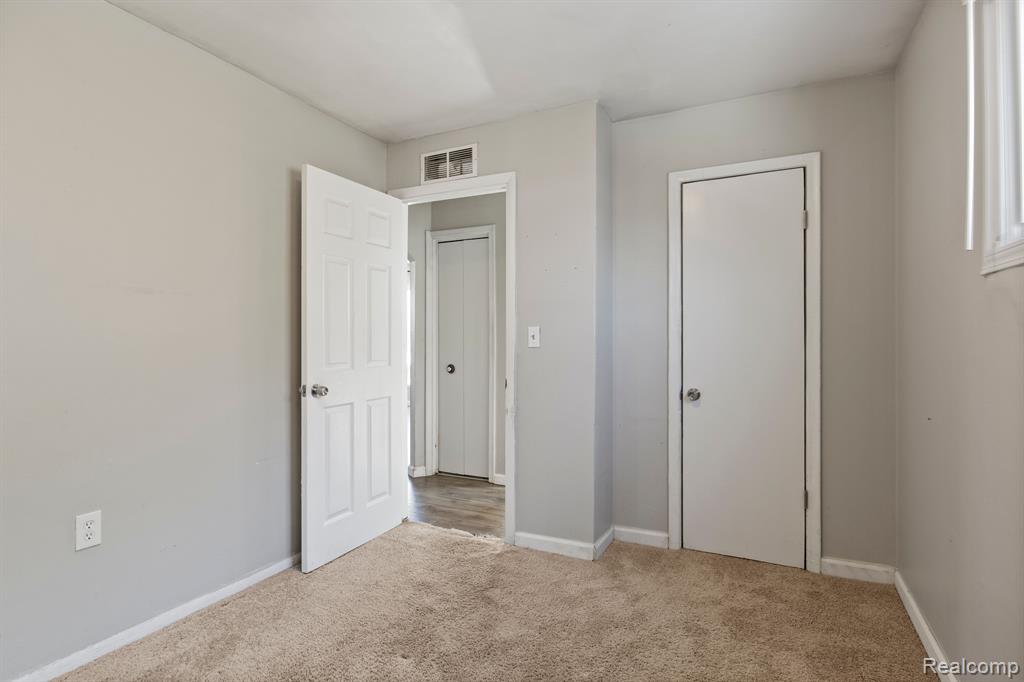 8208 OAK Street, Taylor, MI — Photo 5