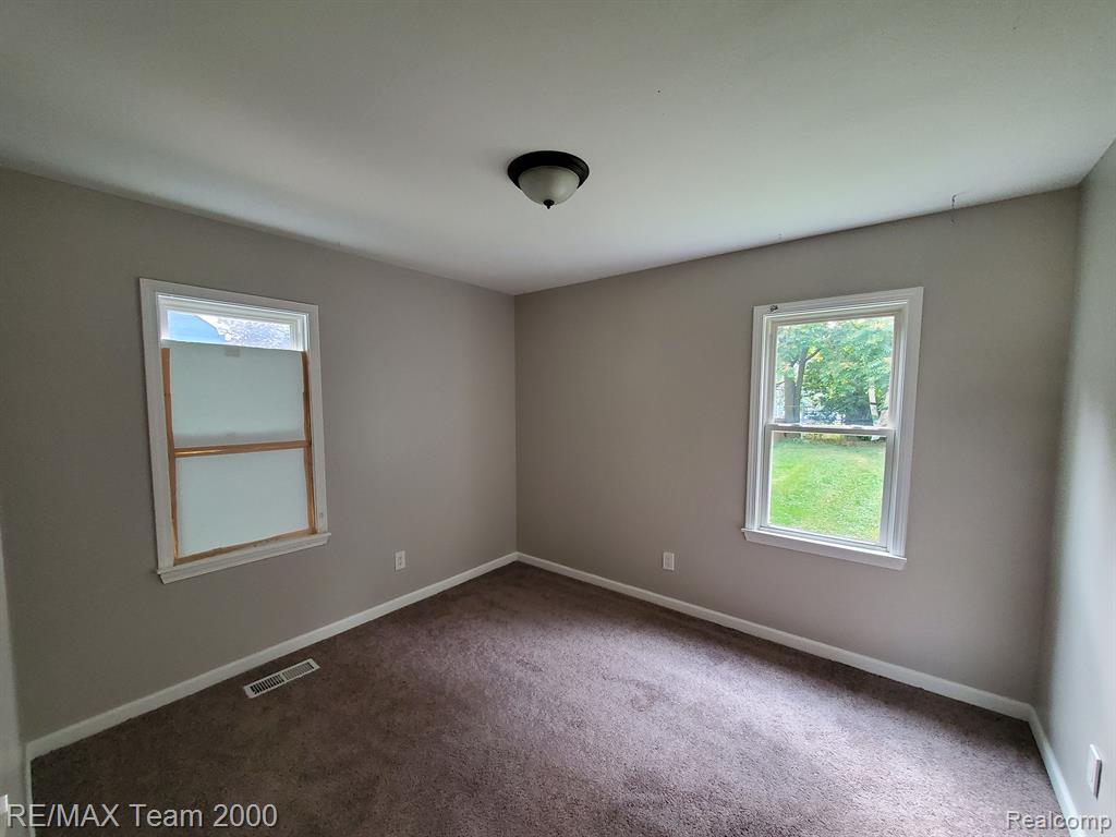 4980 MAYFAIR Street, Dearborn Heights, MI 48125 — Photo 7