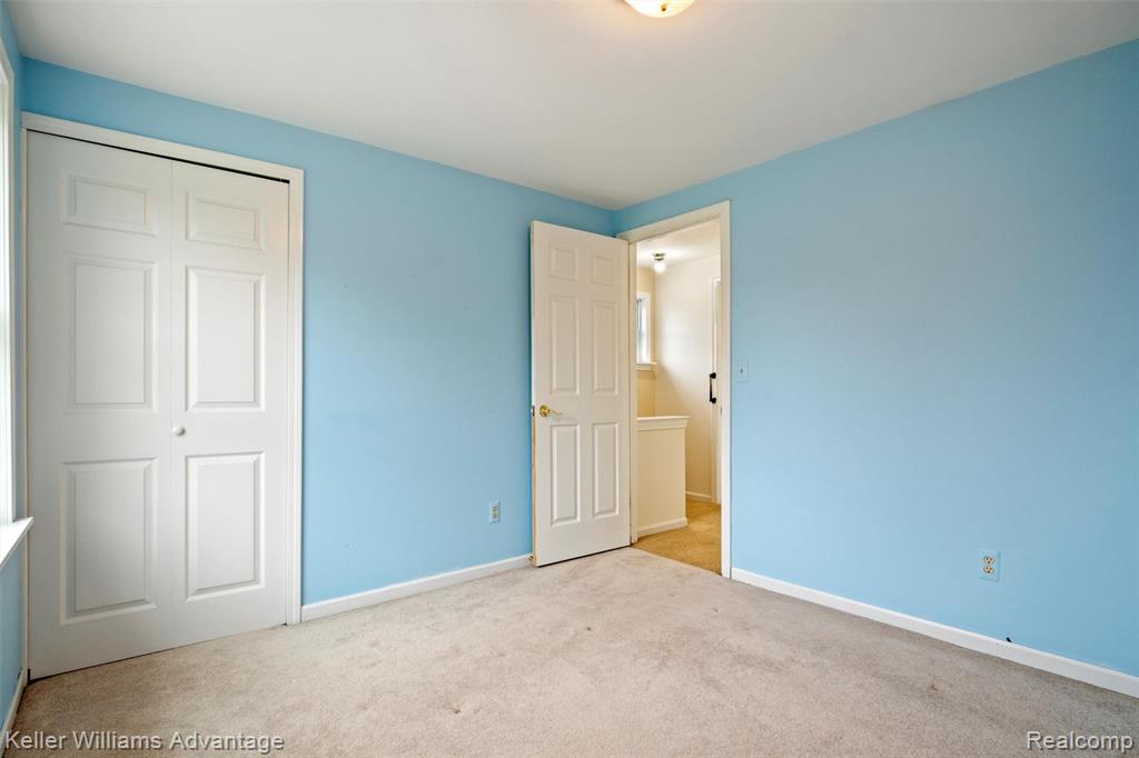 60422 Lamplighter Drive, New Hudson, MI 48165 — Photo 18