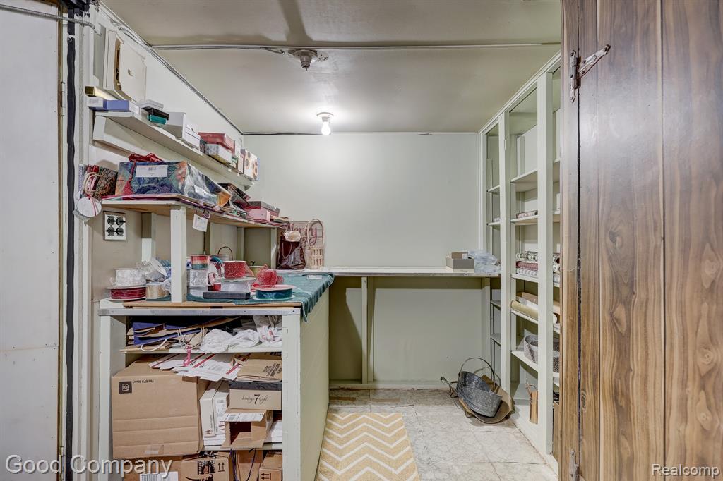 923 W 11 Mile Road, Royal Oak, MI 48067 — Photo 44