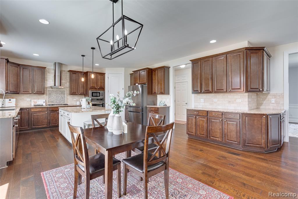 47576 VALENCIA Circle, Novi, MI — Photo 33