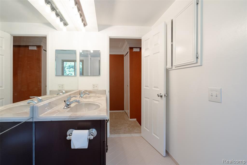 45429 Brunswick Drive, Canton, MI 48187 — Photo 37