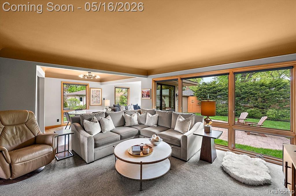 16933 Lauderdale Avenue, Beverly Hills, MI 48025 — Photo 10