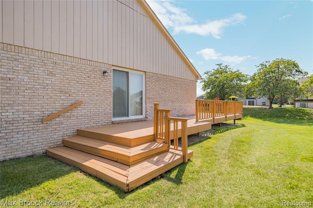 35263 Kings Forest Boulevard, Clinton Twp, MI 48035 — Photo 45