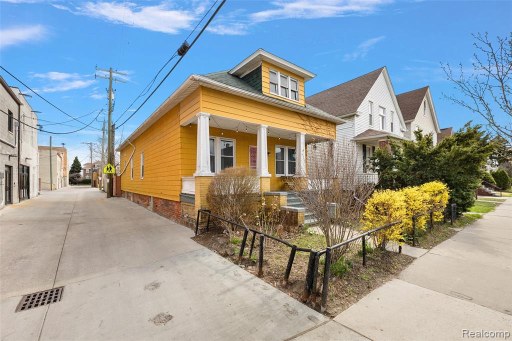 2700 Holmes Street, Hamtramck, MI 48212 — Photo 25