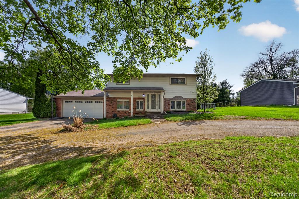 2260 Shankin Drive, Walled Lake, MI 48390 — Photo 2