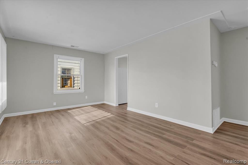 7011 Lozier Avenue, Warren, MI 48091 — Photo 6