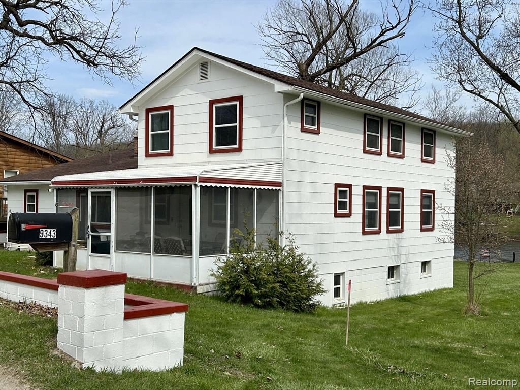 9343 Shannon Drive, Brighton, MI 48116 — front exterior