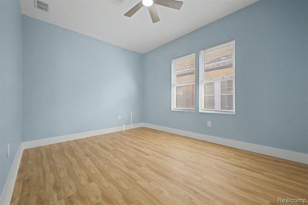 5060 S Clarendon Street, Detroit, MI 48204 — Photo 38