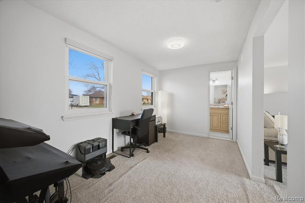 42151 Jason Drive, Clinton Twp, MI 48038 — Photo 20