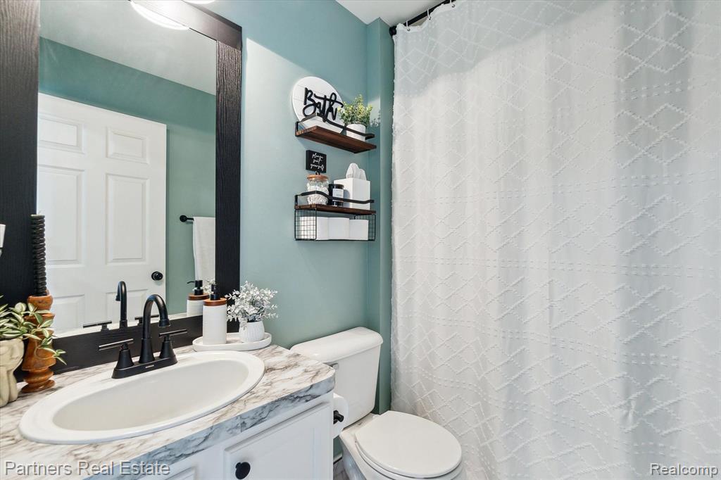 9955 W Avondale Circle, Ypsilanti, MI 48198 — Photo 23