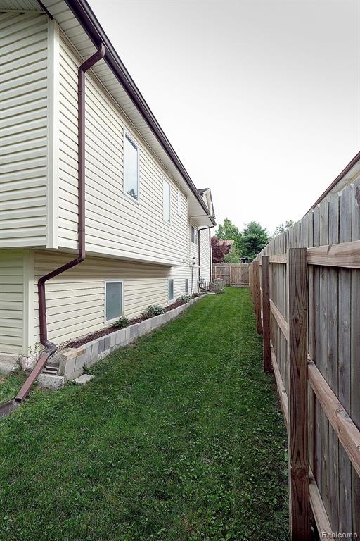 2540 SOUTHLAWN Street, Ypsilanti, MI 48197 — Photo 9