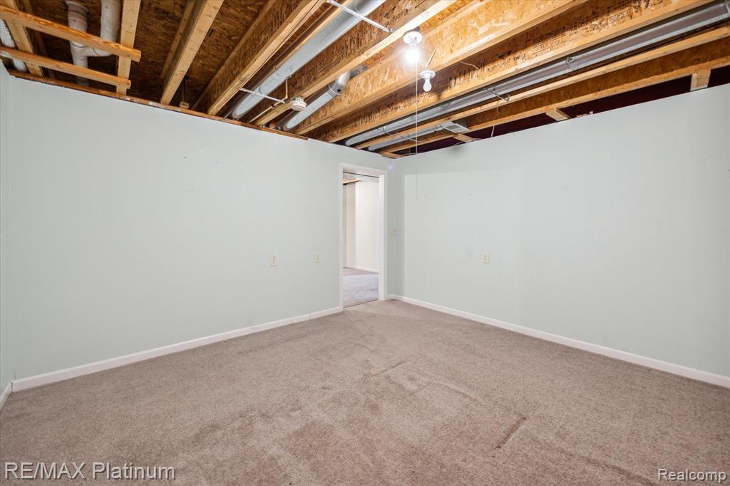 585 Snowfall Court, Howell, MI 48843 — Photo 30