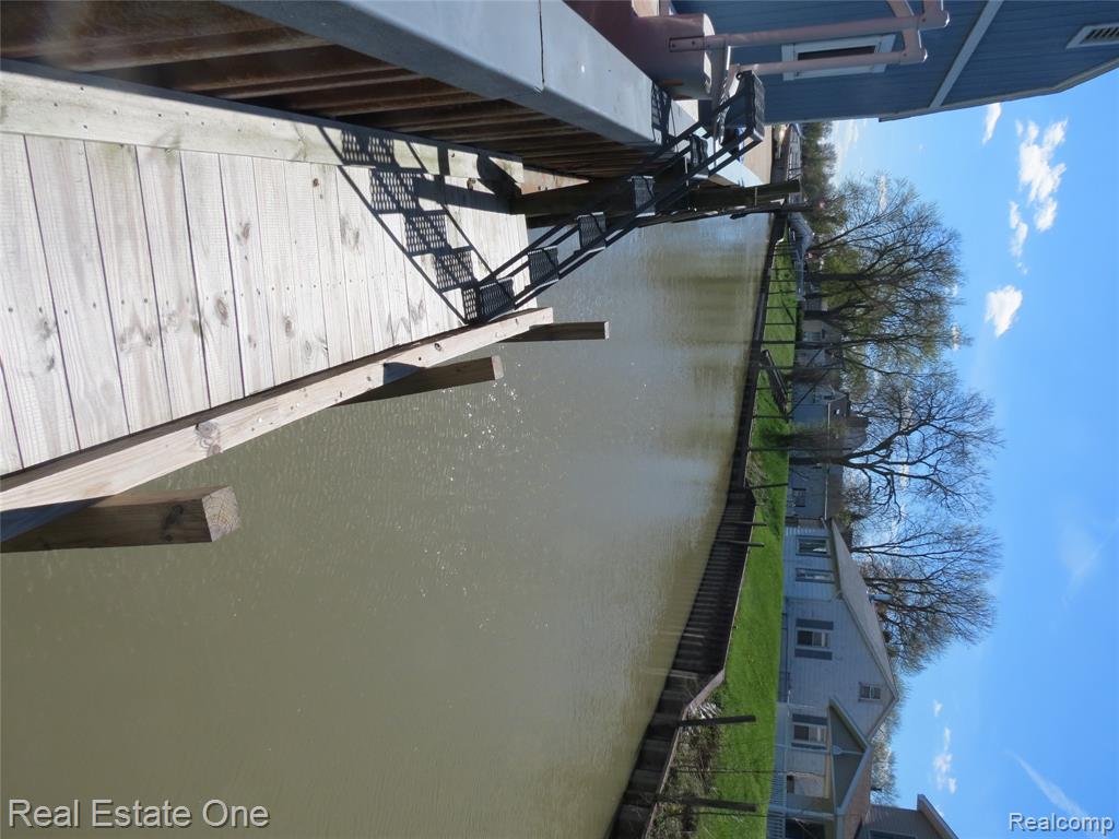 4583 Allen Cove Road, Luna Pier, MI 48157 — Photo 10