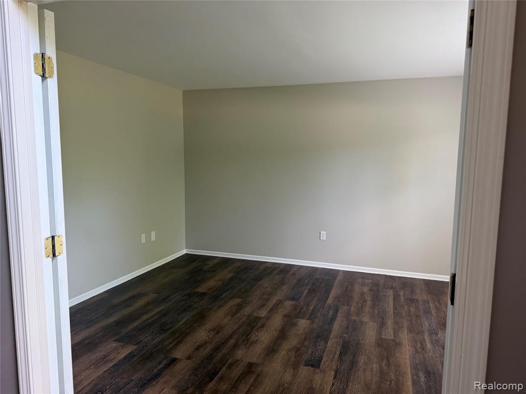 50015 Cooke Avenue, Plymouth, MI 48170 — Photo 11