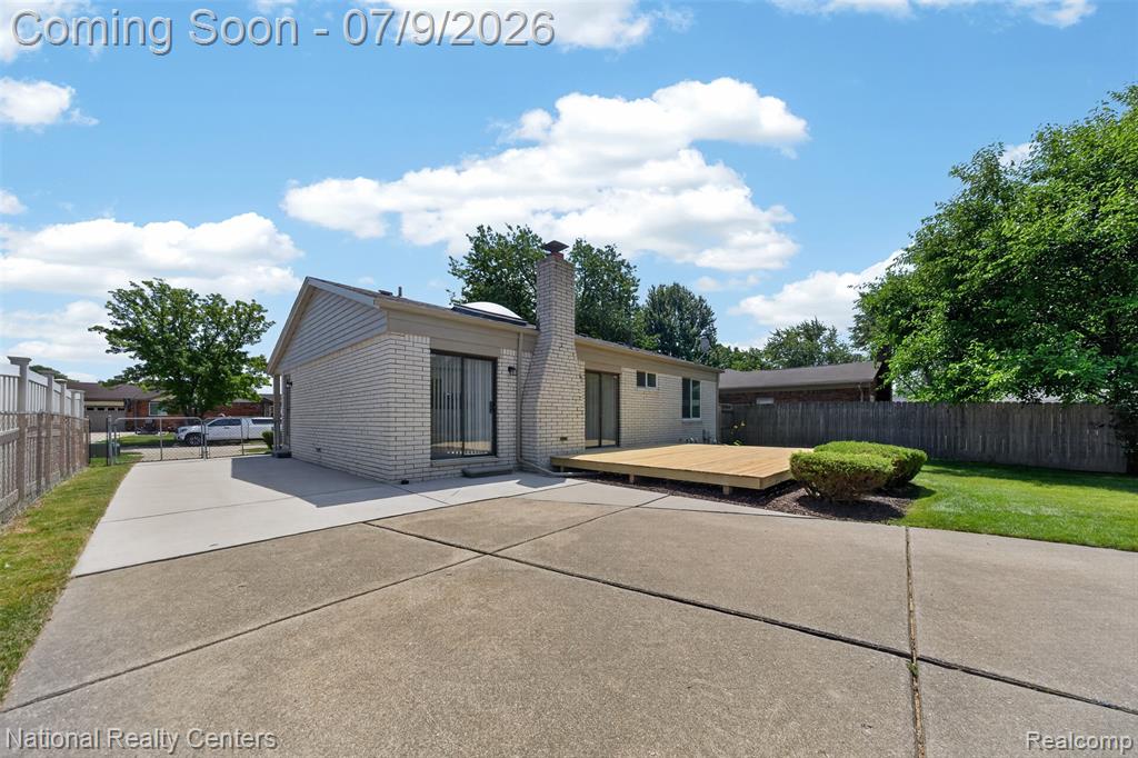 40925 McNamara Drive, Clinton Twp, MI 48038 — Photo 32