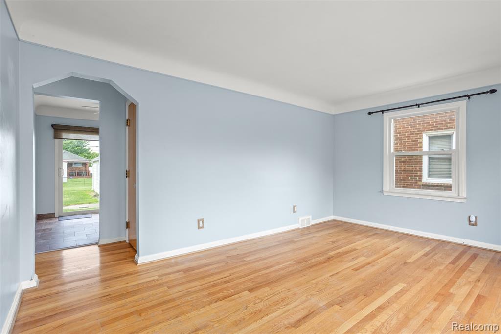 6553 Norwood Avenue, Allen Park, MI 48101 — Photo 6
