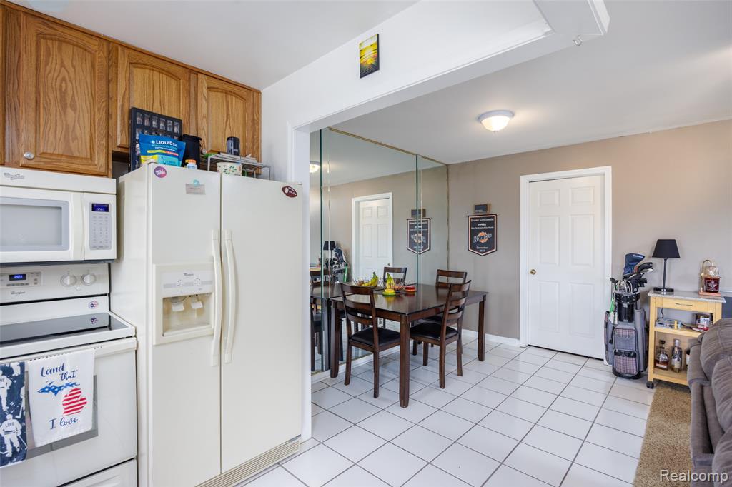 517 Country Club Drive, Saint Clair Shores, MI 48082 — Photo 8