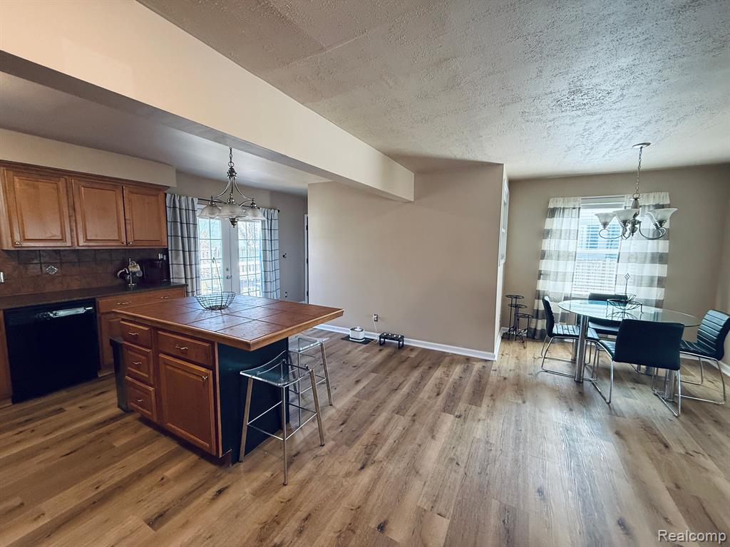 669 CHIPPEWA Street, Mount Clemens, MI 48043 — Photo 12