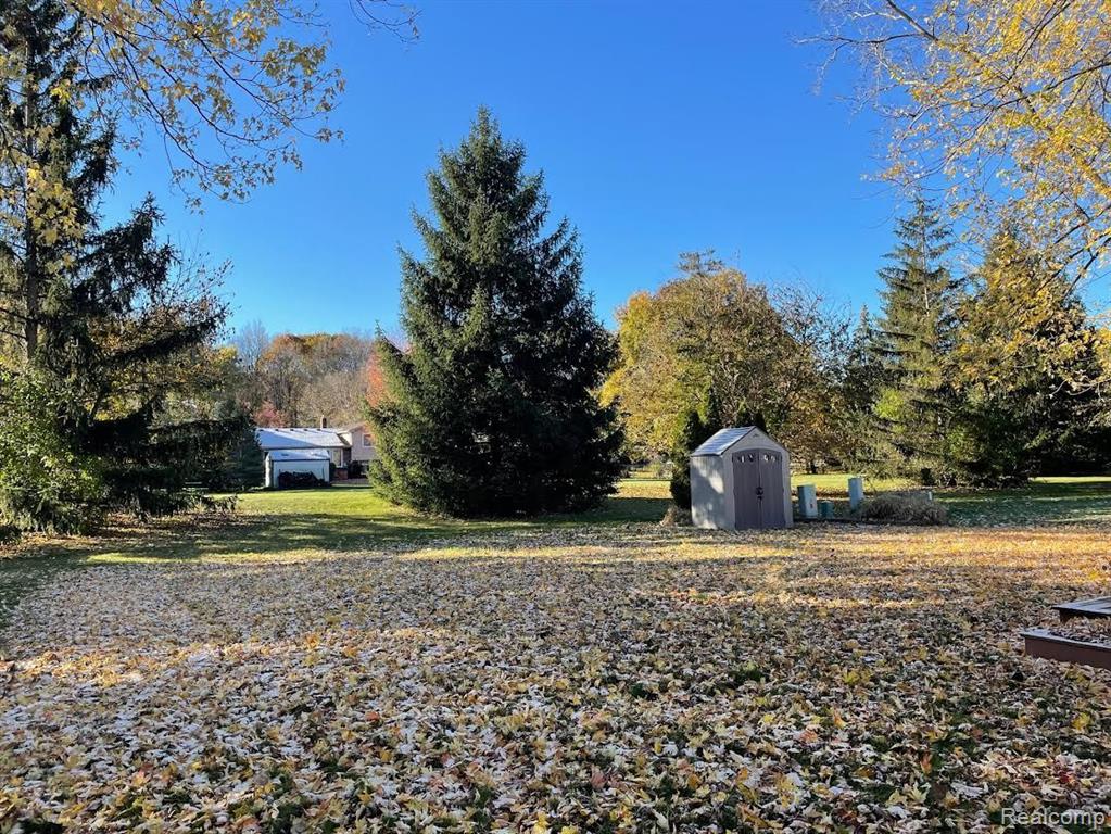 44947 FOREST TRAIL Drive, Canton, MI 48187 — Photo 23