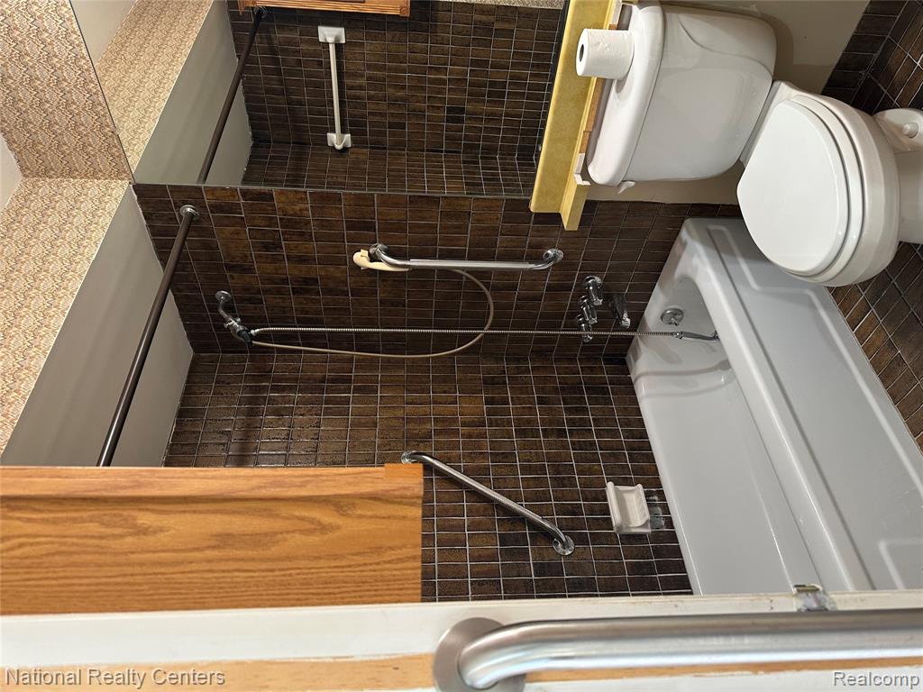 40390 Newport Drive, 60, Plymouth, MI 48170 — Photo 7