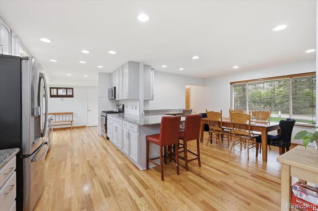 5105 Mohawk Avenue, Clarkston, MI 48348 — Photo 16