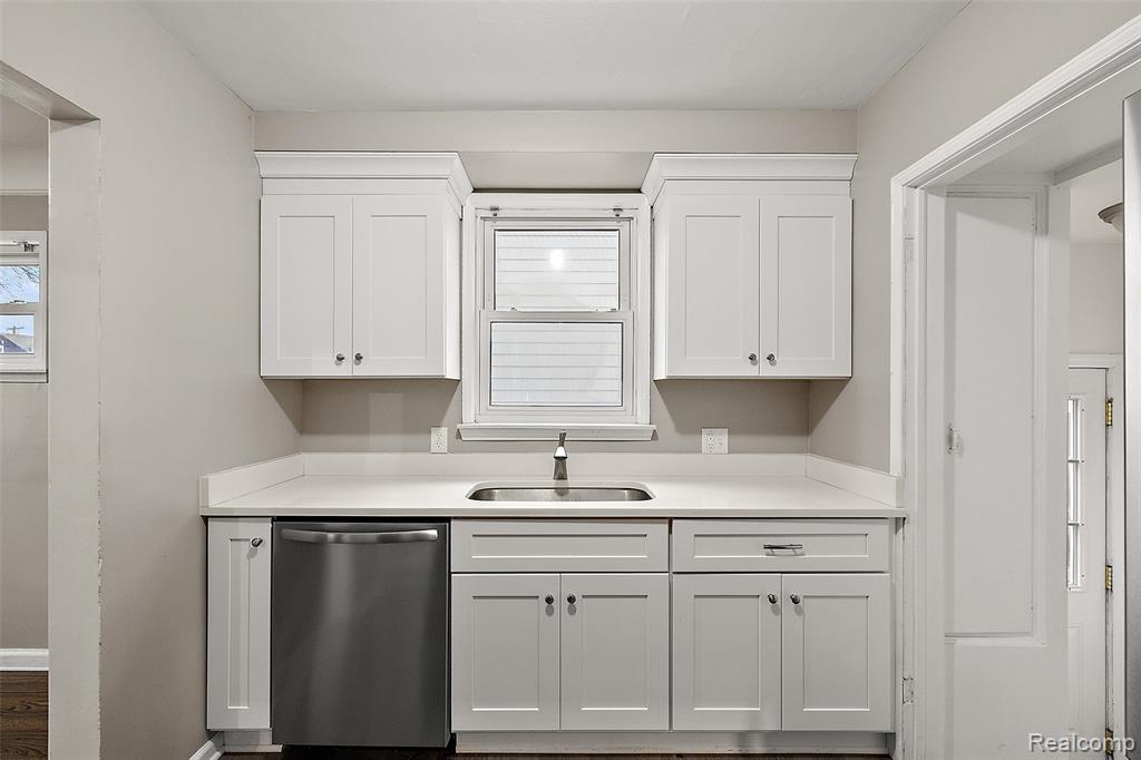 922 McLean Avenue, Royal Oak, MI 48067 — Photo 6