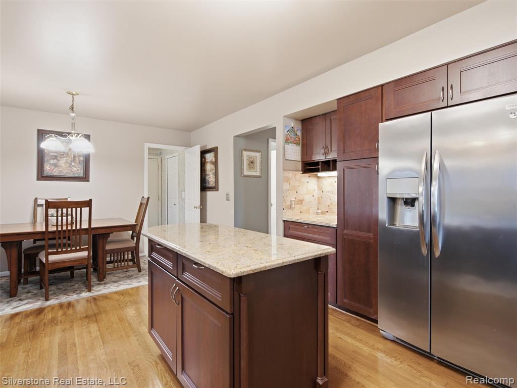 6577 Edith Court, Troy, MI 48085 — Photo 23