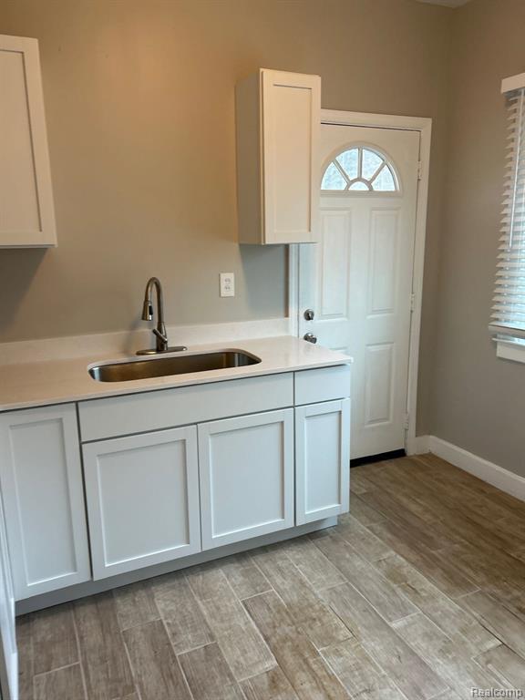 533 LAKEWOOD Street, Detroit, MI 48215 — Photo 14