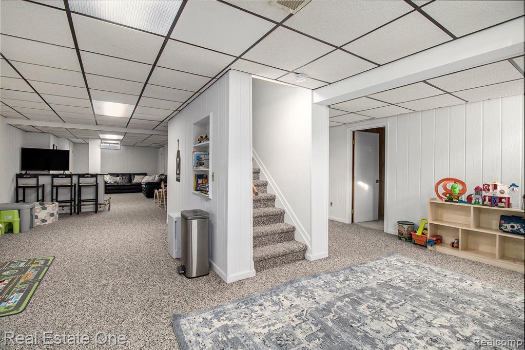 6886 High Oaks Drive, Troy, MI 48098 — Photo 19