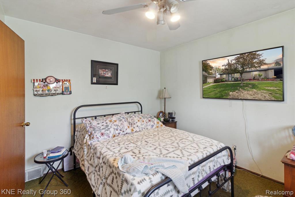 6074 NIGHTINGALE Street, Dearborn Heights, MI 48127 — Photo 21