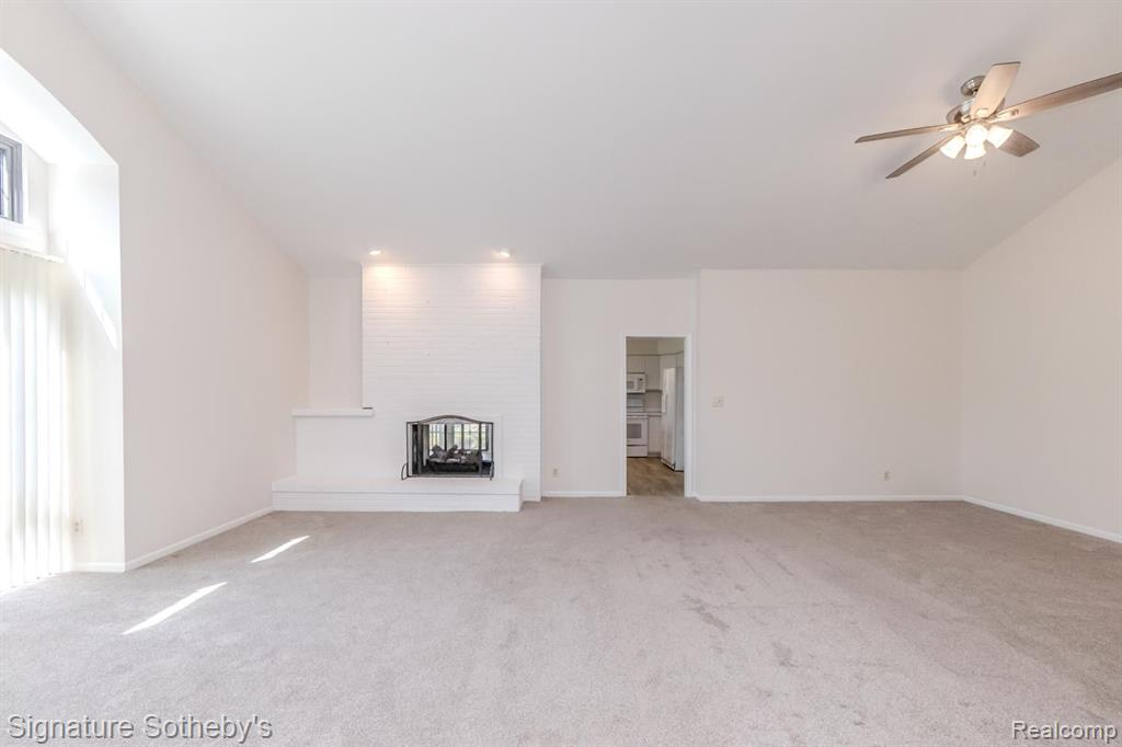 6015 PEBBLE LANE, West Bloomfield, MI — Photo 8