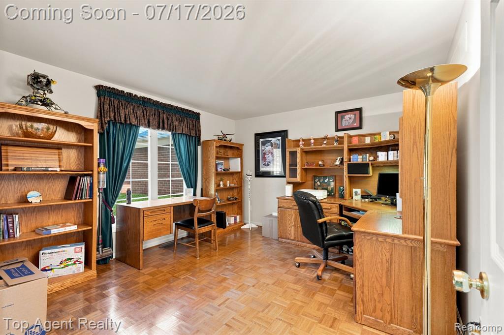 42316 Locklin Drive, Sterling Heights, MI 48314 — Photo 18