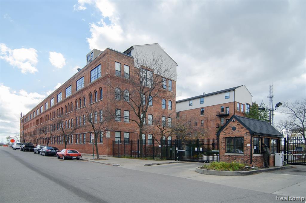 6533 E JEFFERSON AVE, 414, Detroit, MI 48207 — Photo 3