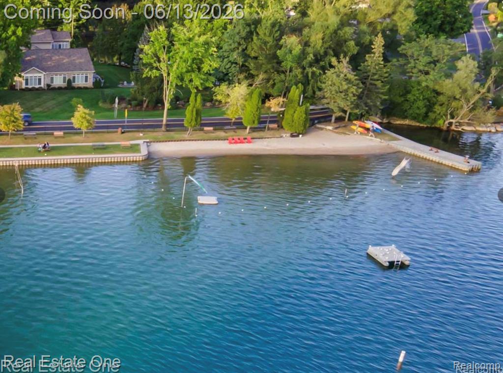 2428 Pine Lake Road, West Bloomfield, MI 48324 — Photo 65