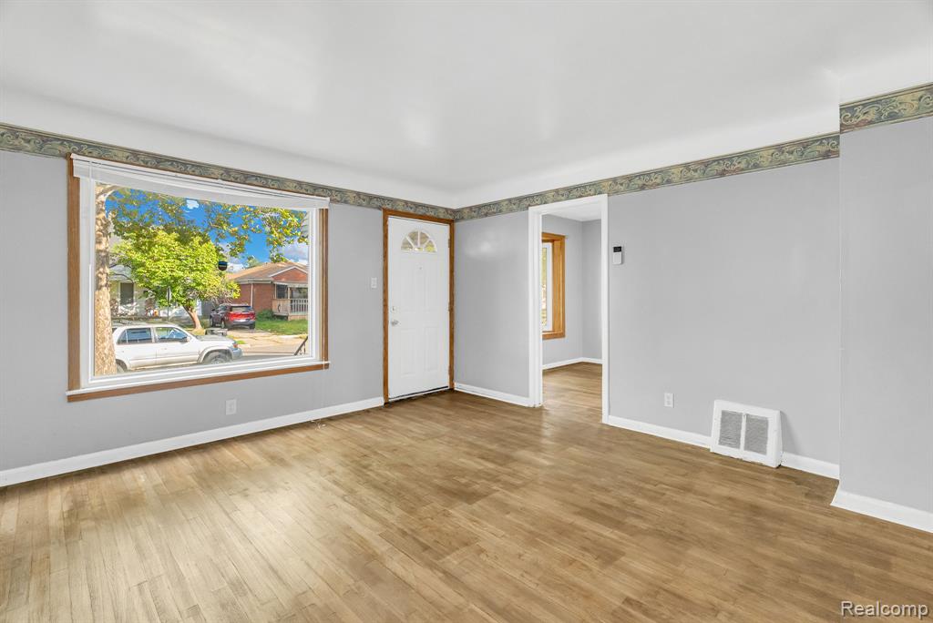 6235 Rosemont Avenue, Detroit, MI 48228 — Photo 6