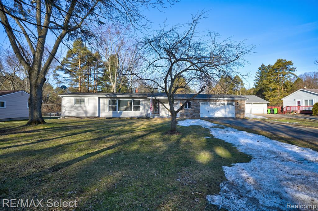848 HILBERG Street, Oxford, MI 48371 — Photo 3