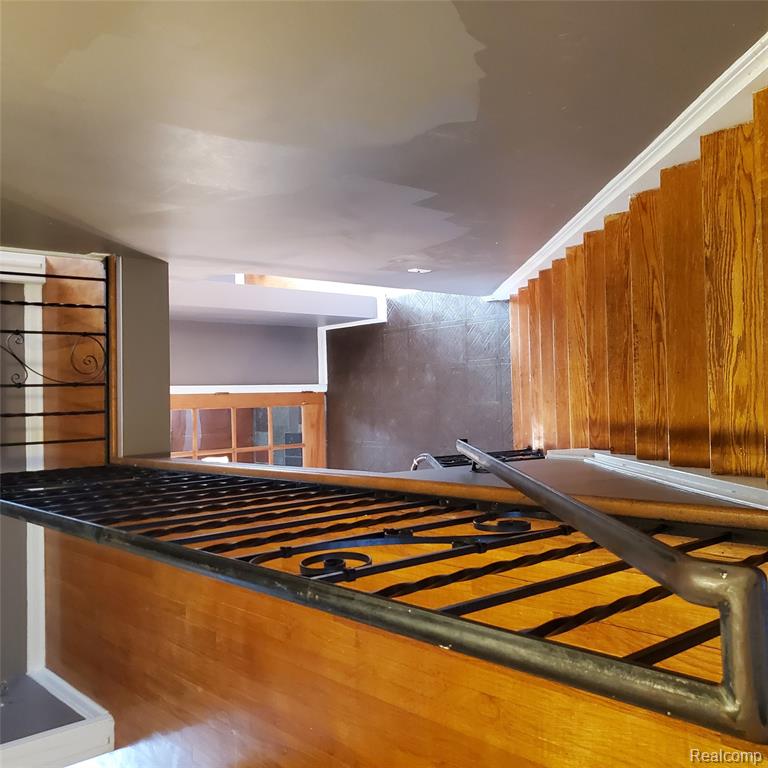 16214 Shaftsbury Avenue, Detroit, MI 48219 — Photo 35