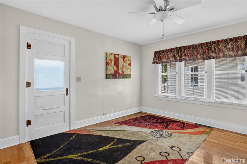 410 S Center Street, Howell, MI 48843 — Photo 19