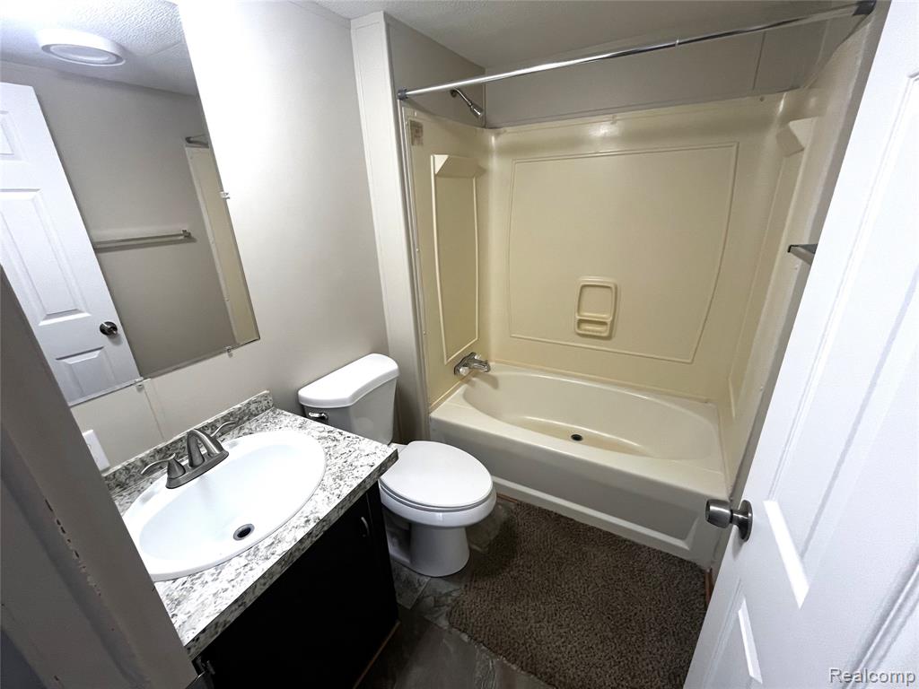 80 Pool Drive, Metamora, MI 48455 — Photo 12